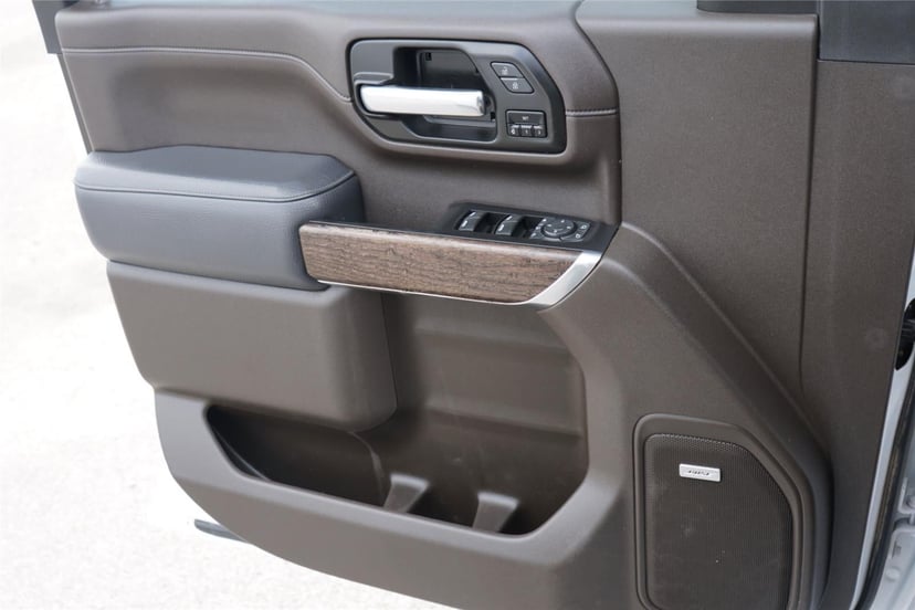 2022 GMC Sierra 3500HD - Image 18