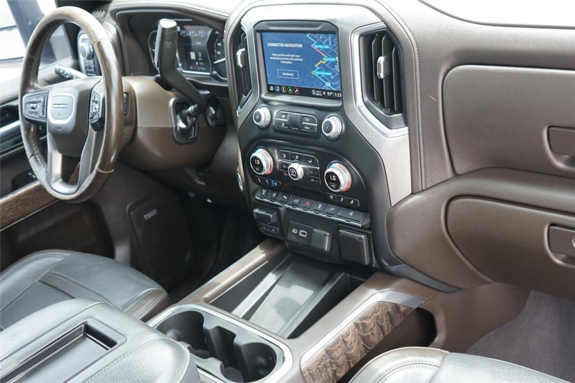 2022 GMC Sierra 3500HD - Image 27