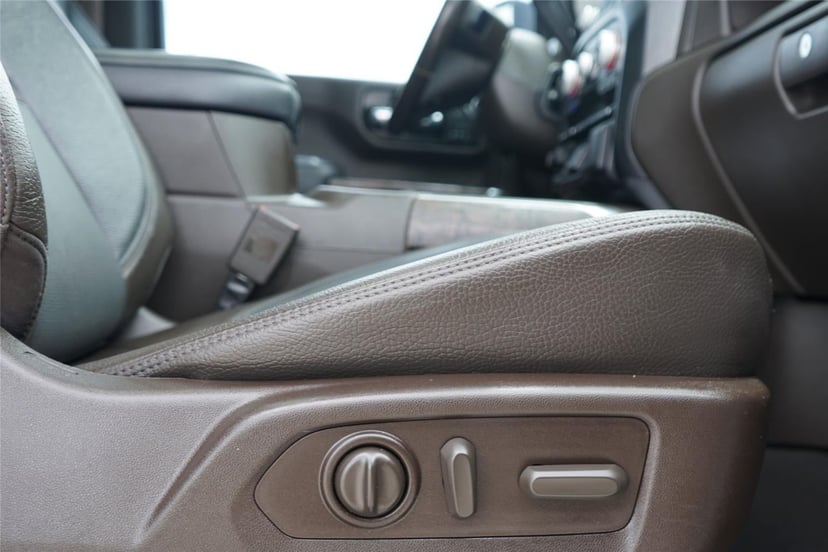 2022 GMC Sierra 3500HD - Image 28