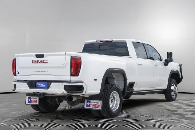 2022 GMC Sierra 3500HD - Image 5