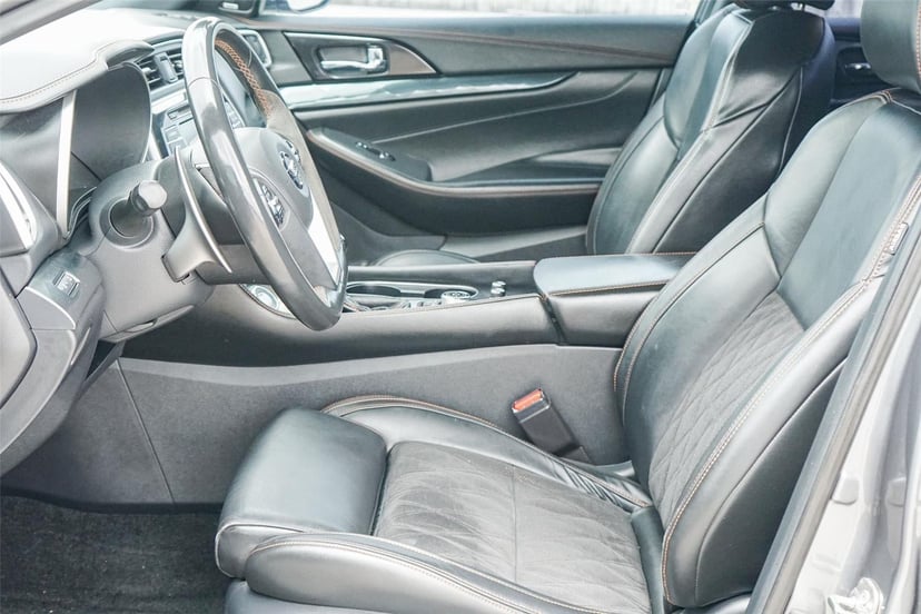 2019 Nissan Maxima - Image 10