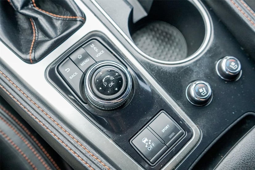 2019 Nissan Maxima - Image 15