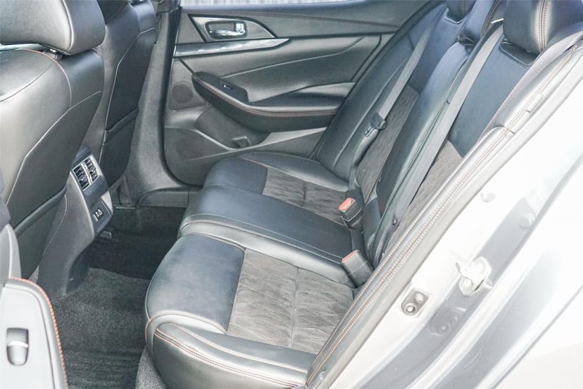 2019 Nissan Maxima - Image 23