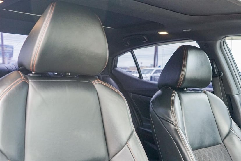 2019 Nissan Maxima - Image 30