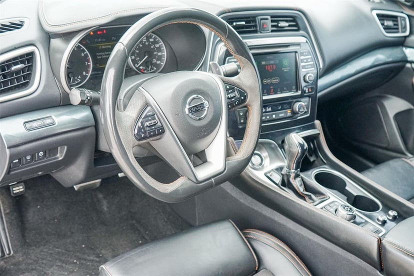 2019 Nissan Maxima - Image 9