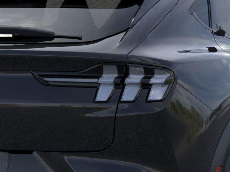 2026 Ford Mustang Mach-E - Image 21