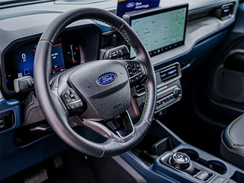2025 Ford Maverick - Image 10