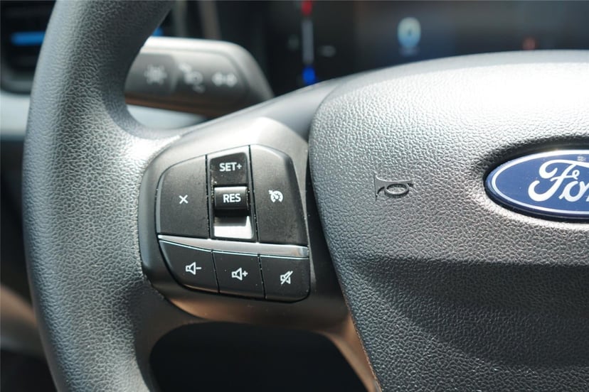 2025 Ford Maverick - Image 17