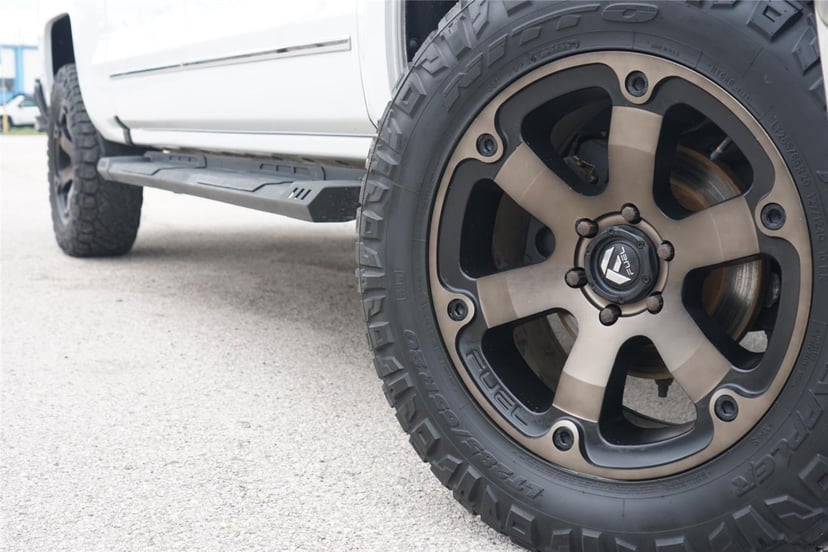 2017 Chevrolet Silverado 1500 - Image 2