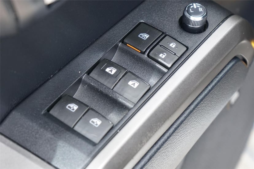 2018 Toyota Tacoma - Image 21