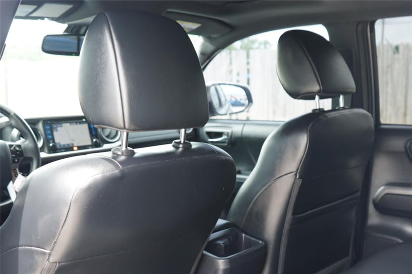 2018 Toyota Tacoma - Image 23