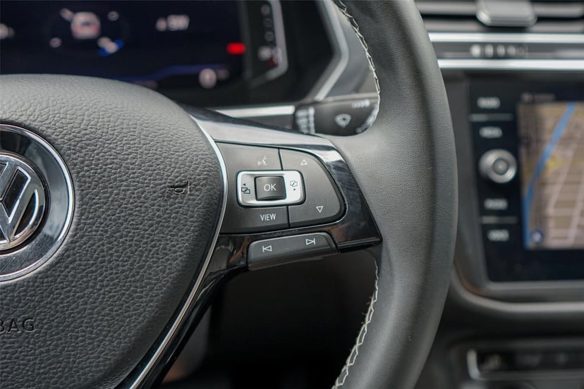2021 Volkswagen Tiguan - Image 17