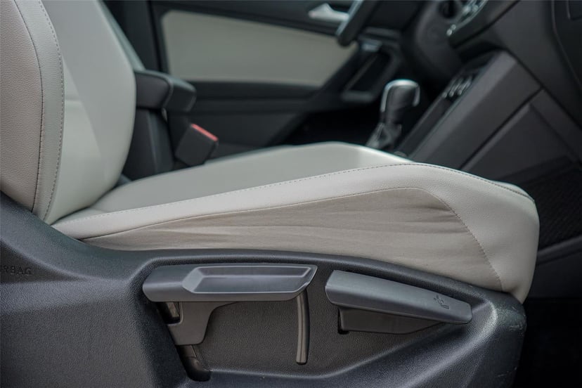 2021 Volkswagen Tiguan - Image 30