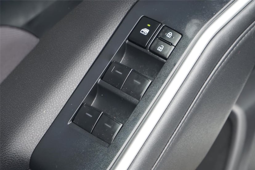 2023 Toyota Highlander - Image 20