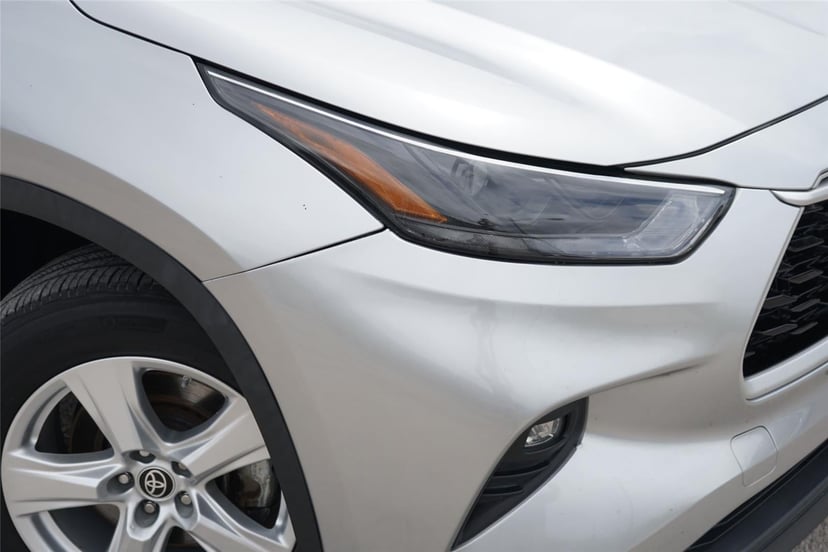2023 Toyota Highlander - Image 3