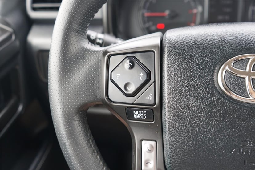 2020 Toyota 4Runner - Image 18