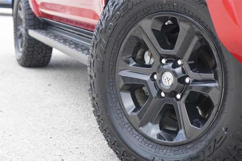 2020 Toyota 4Runner - Image 2