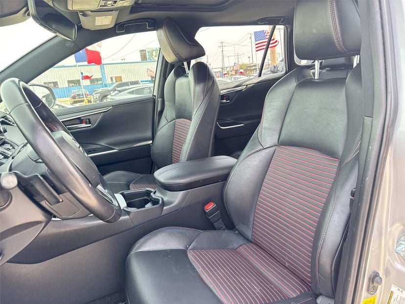 2021 Toyota RAV4 Prime - Image 13
