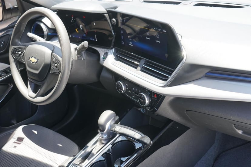 2024 Chevrolet Trax - Image 27