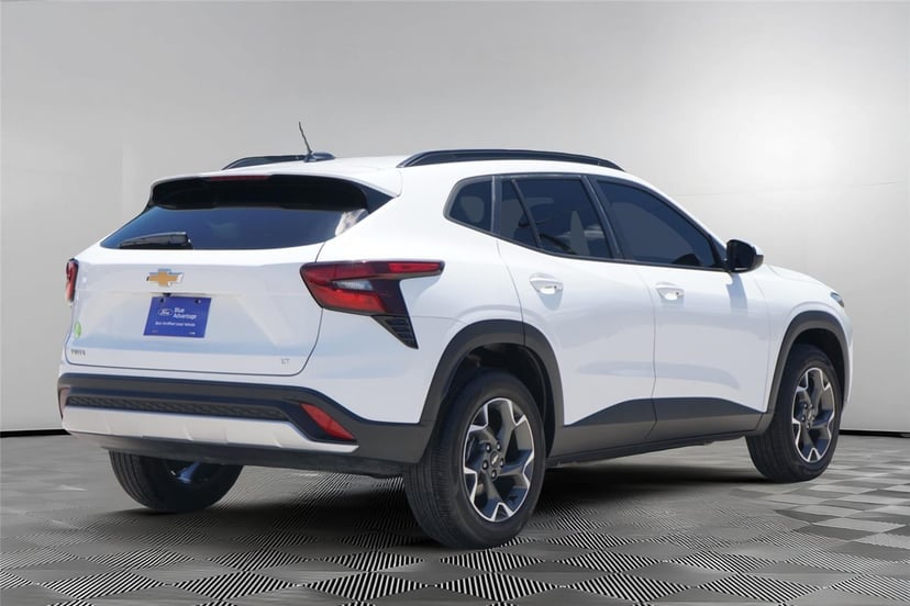 2024 Chevrolet Trax - Image 5