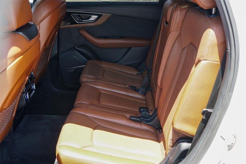 2017 Audi Q7 - Image 25