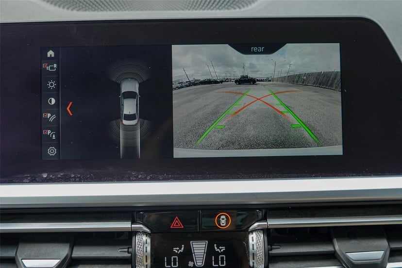 2019 BMW 3 Series - Image 12