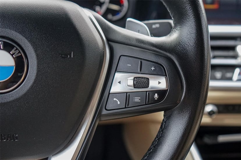 2019 BMW 3 Series - Image 16