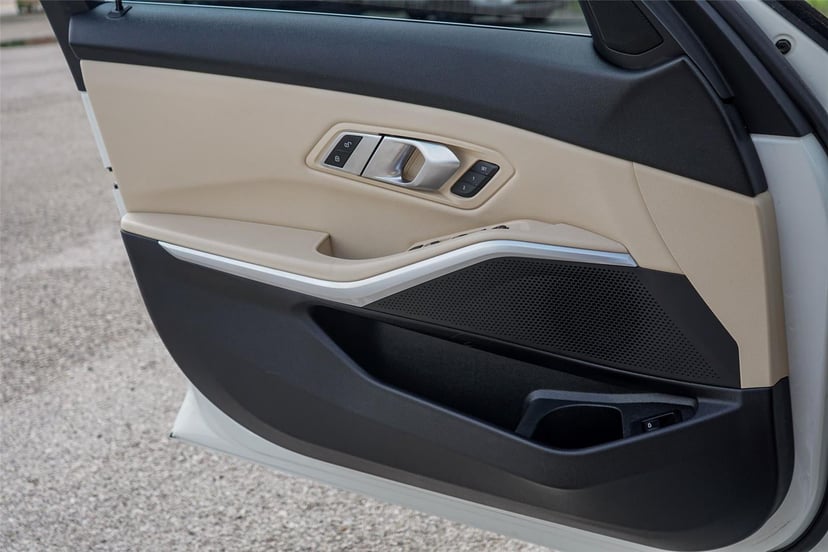2019 BMW 3 Series - Image 19