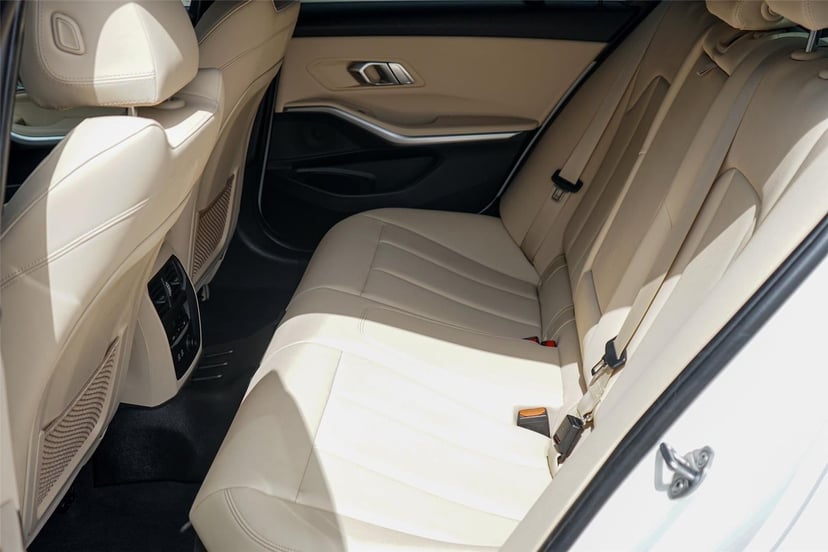 2019 BMW 3 Series - Image 23