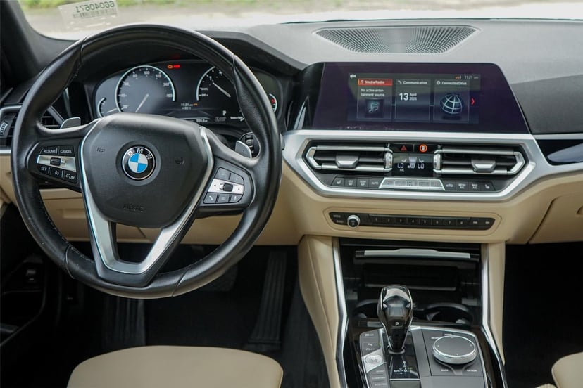 2019 BMW 3 Series - Image 25