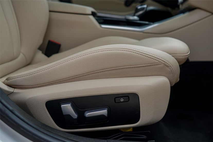2019 BMW 3 Series - Image 29