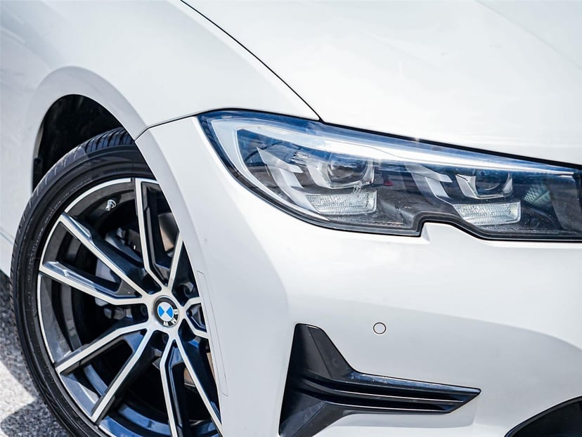 2019 BMW 3 Series - Image 4