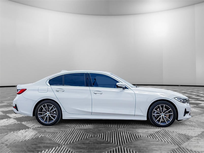 2019 BMW 3 Series - Image 5