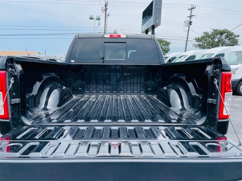 2024 RAM 1500 - Image 32