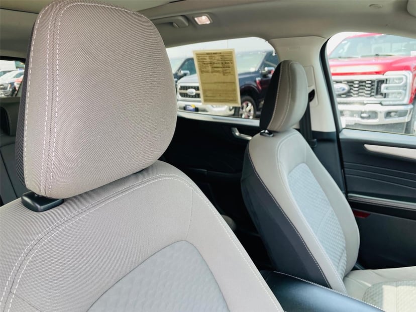 2021 Ford Escape - Image 17