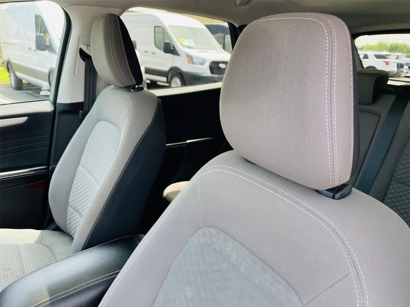 2021 Ford Escape - Image 9