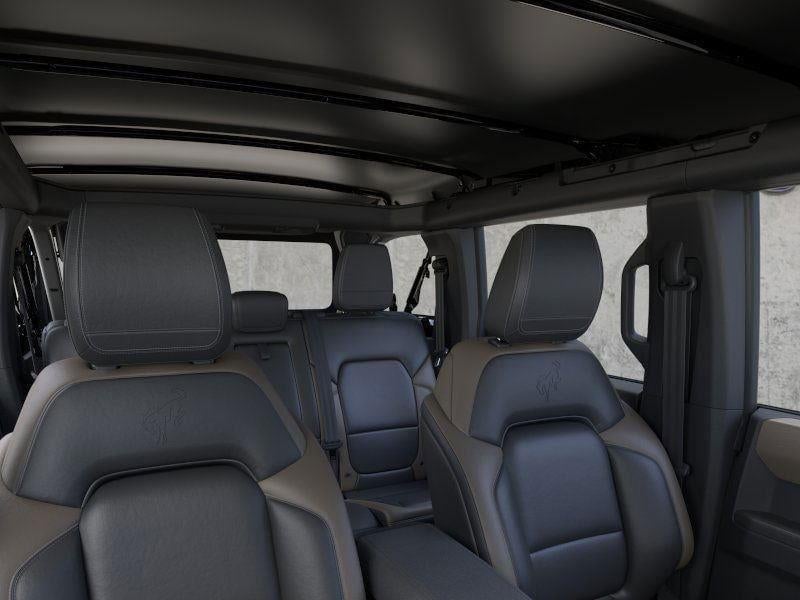 2025 Ford Bronco - Image 12