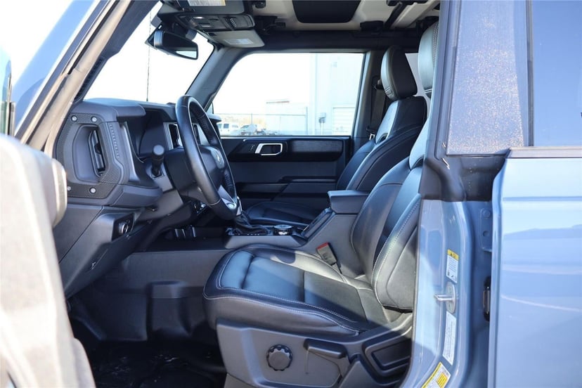 2025 Ford Bronco - Image 12