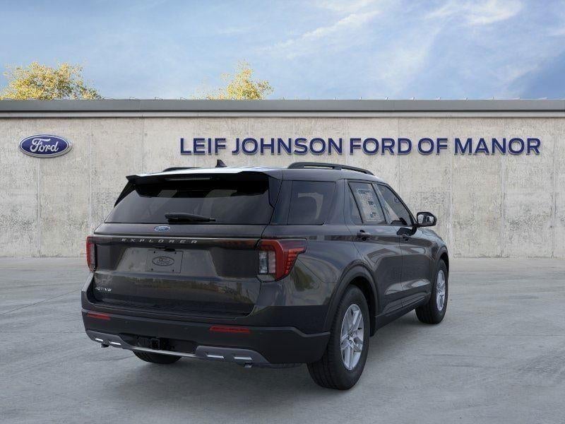 2026 Ford Explorer - Image 8