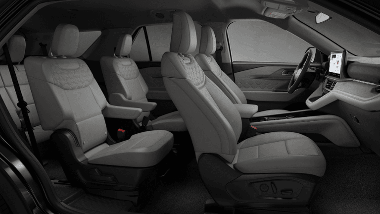 2026 Ford Explorer - Image 28
