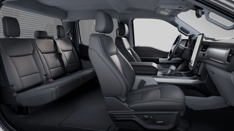 2025 Ford F-150 Lightning - Image 27
