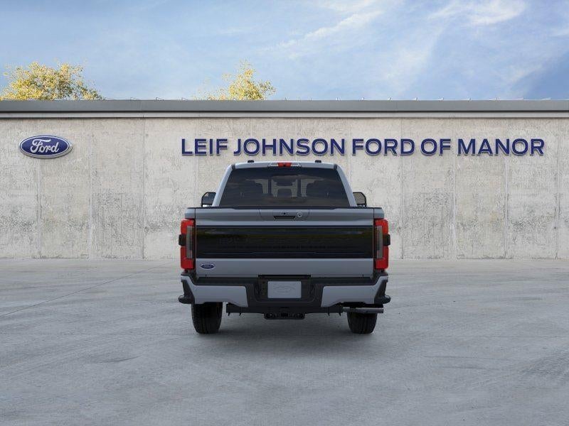 2026 Ford Super Duty F-250 - Image 3