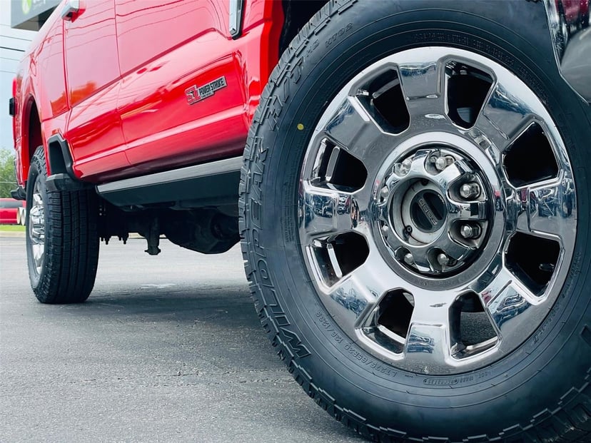 2023 Ford Super Duty F-250 - Image 2