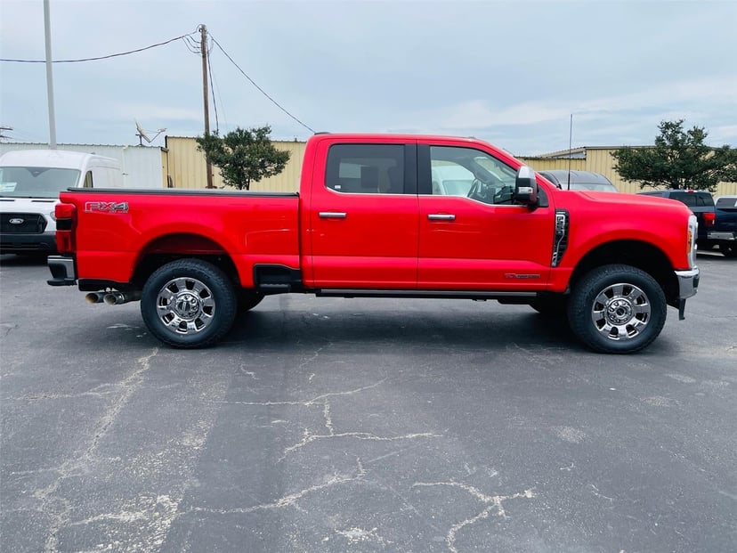 2023 Ford Super Duty F-250 - Image 3