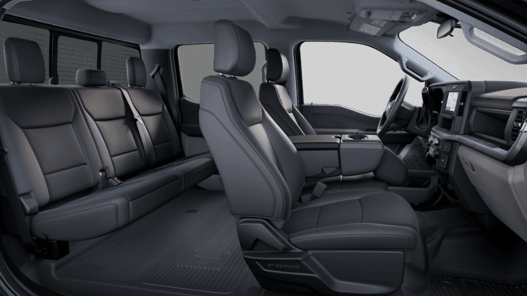 2025 Ford Super Duty F-250 - Image 5