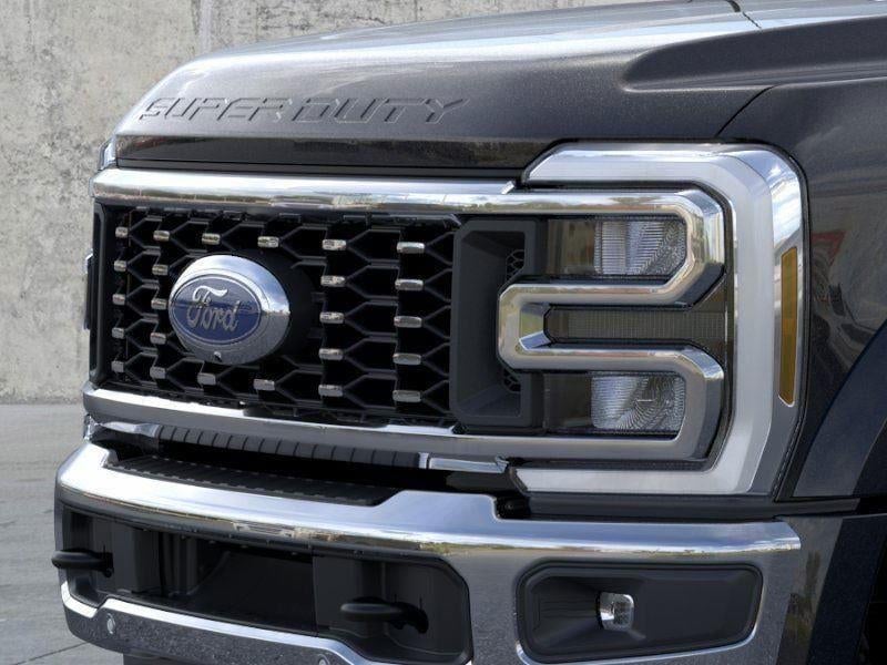 2026 Ford Super Duty F-450 - Image 17