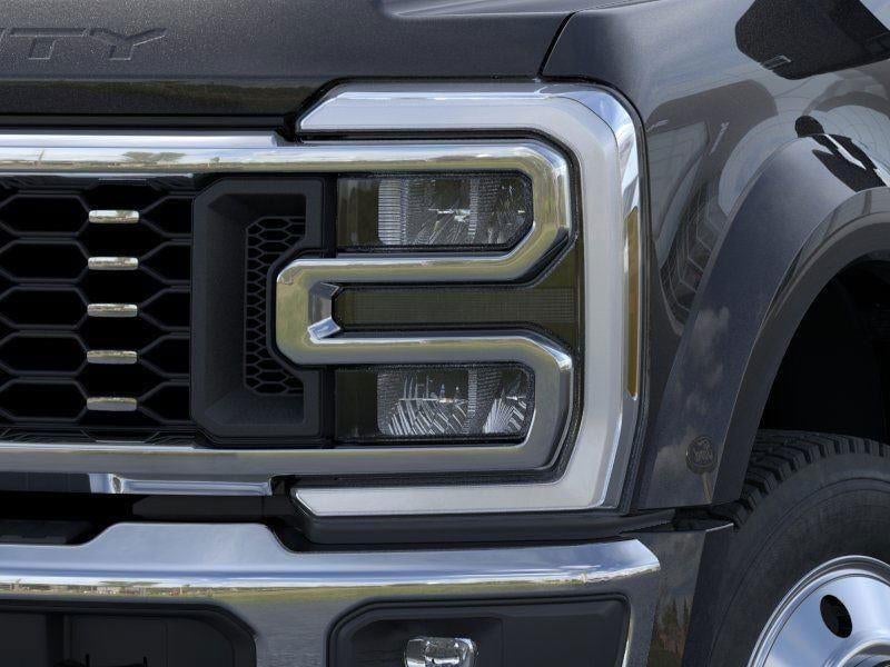 2026 Ford Super Duty F-450 - Image 18
