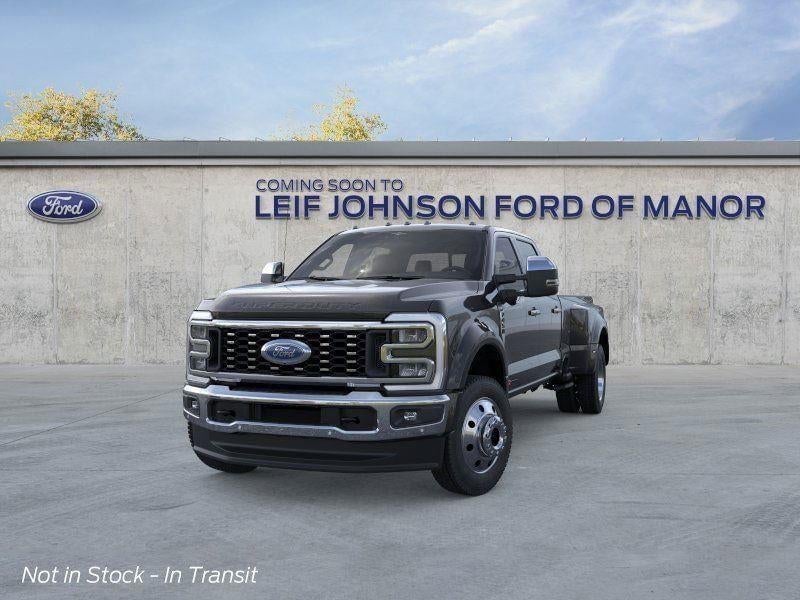 2026 Ford Super Duty F-450 - Image 2