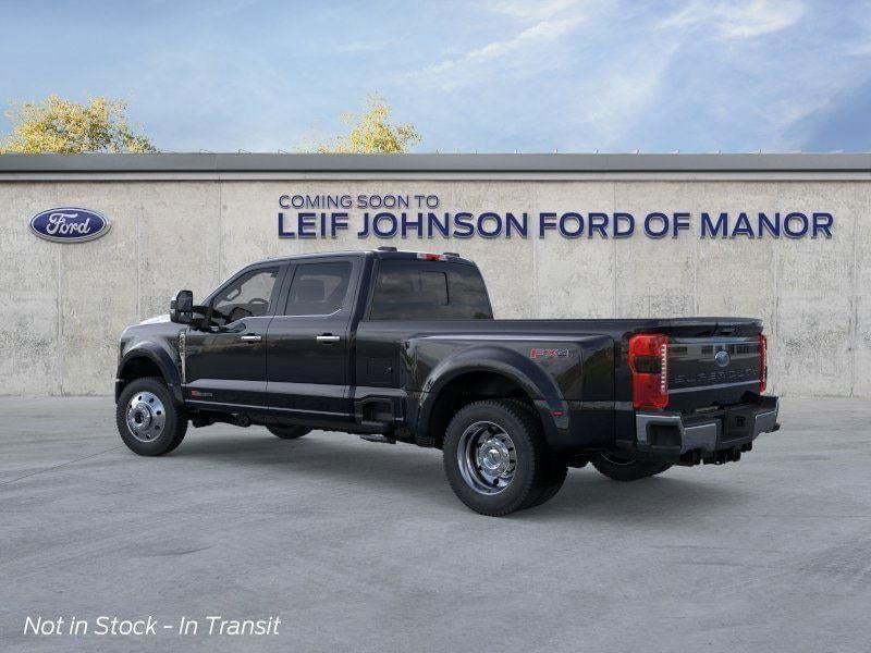 2026 Ford Super Duty F-450 - Image 4