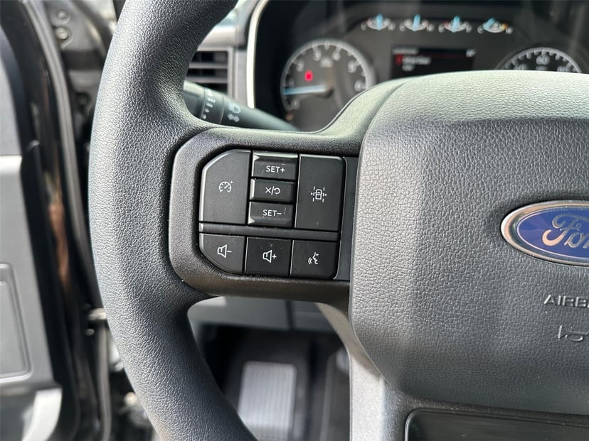 2023 Ford F-150 - Image 13